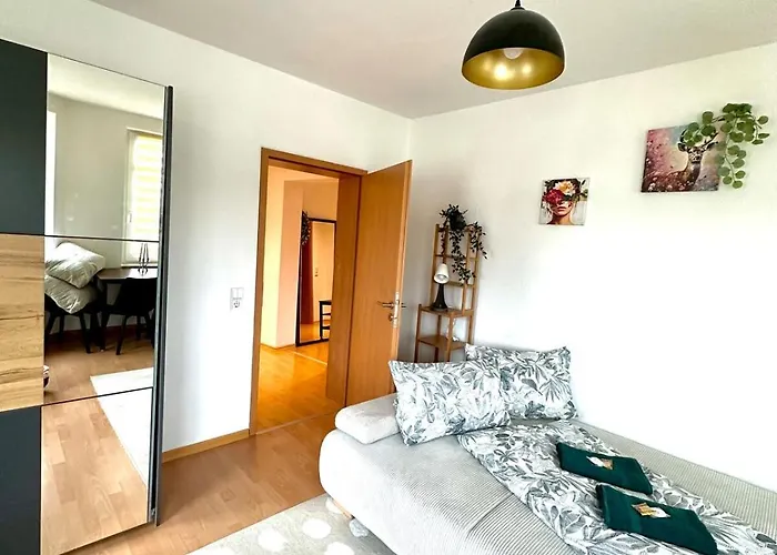 Bright Temporary In شقة شكويديتس