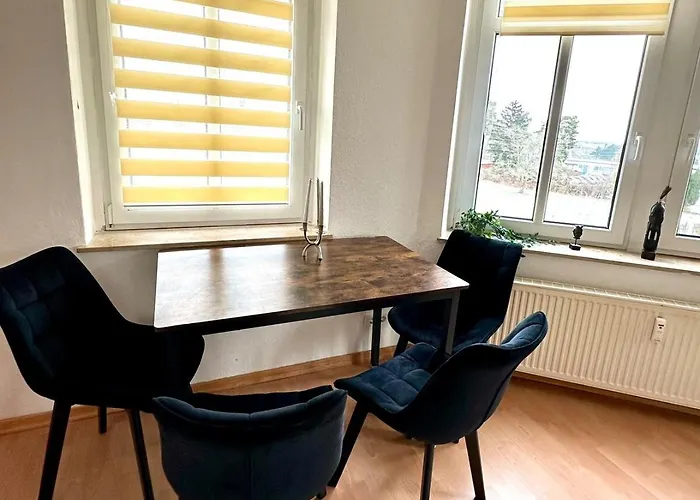 Bright Temporary In شكويديتس